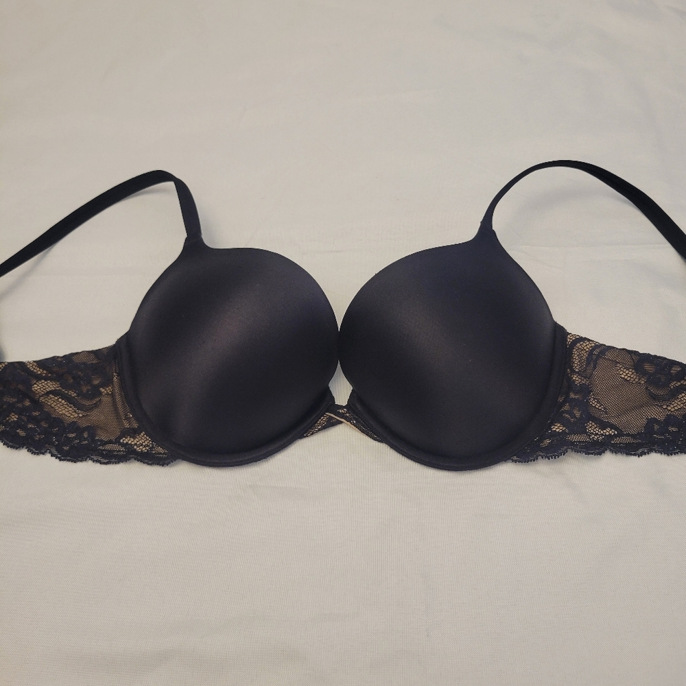 Black Maidenform Bra 36C